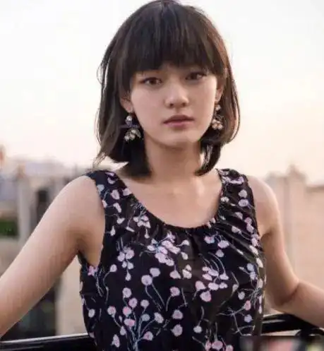 中戏新生名单曝光第一名女孩被吐槽网红脸