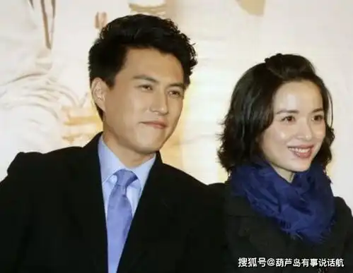 老干部魅力男人靳东,因戏结缘,娶二婚女李佳,如今是非常的幸福