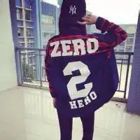 蝴蝶结发夹女坐背影图女微信头像图片大全