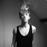 阳光帅气欧美qq男生伤感静态头像