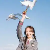 高冷女神头像黑白