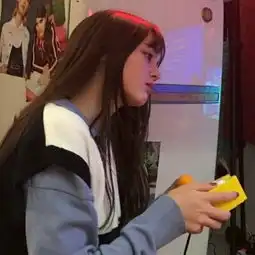 唯美伤感女生头像大全2018独一无二只顾着喜欢却忘了不合适