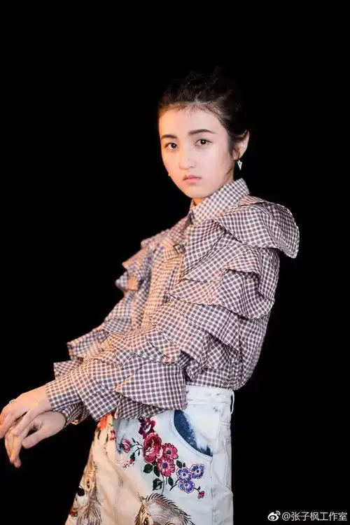 这位00后天生戏精,被徐峥夸赞是中国最好的女演员之一