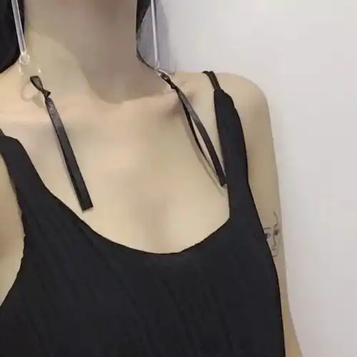 头像一别两宽,你哭你的,我偷偷欢喜