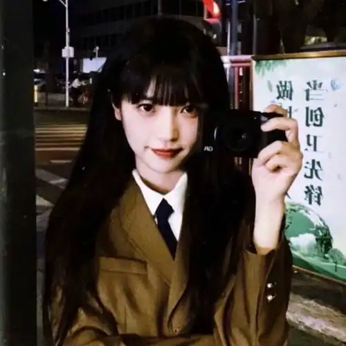 绝绝子的女生头像
