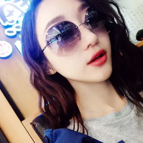 2019新款女士防紫外线墨镜网红同款太阳镜圆脸长脸韩版开车眼镜潮