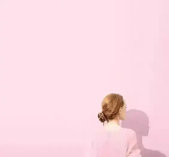 瑞丽粉当道年龄不是界限来聊聊少女心穿搭这件事