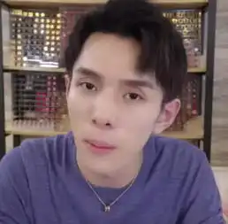 李佳琦分享变白经历,他每天坚持做的这件事,女生一般都很嫌弃