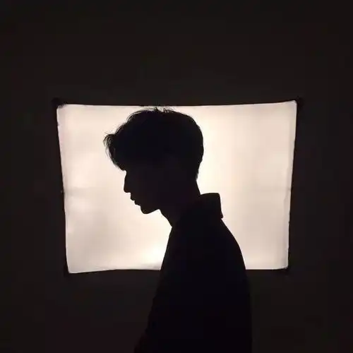 男生头像清新阳光少年文艺阳光头像男男生头像可爱