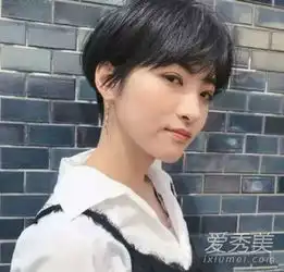 女生夏天剪什么短发最帅气脸型小的人适合什么短发