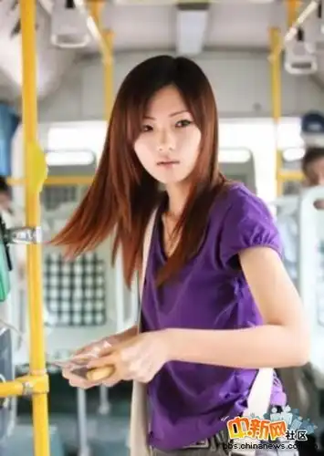 盘点09年爆红网络的十大美女奥巴马女郎居首位