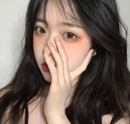 网易云音乐伤感热评,因为你偏要在这薄情的世界里深情地活