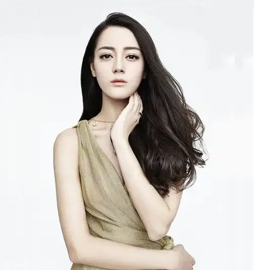 美丑绝对论第八期来自新疆可爱漂亮的异域风情女神迪丽热巴,胖迪