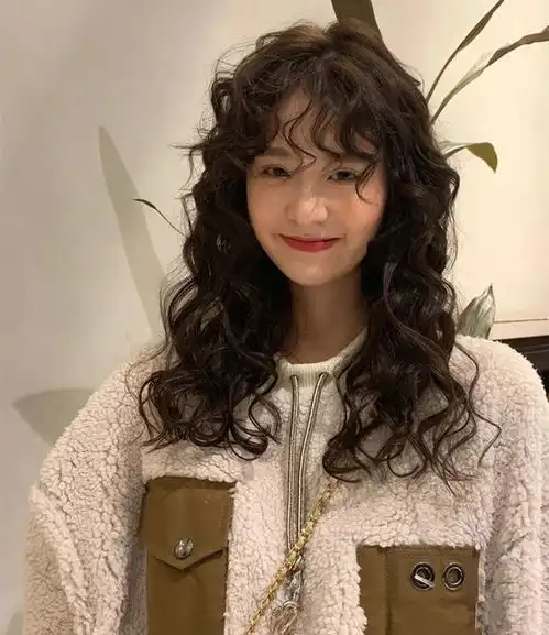女生这4种烫发,男生最反感,快看看你有没有踩坑