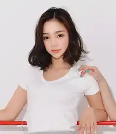 夏日减龄可爱瘦脸短发轻松营造森林精灵feel