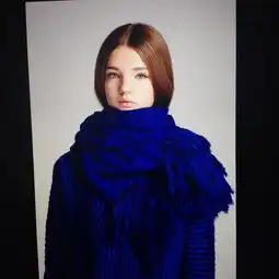 俄13岁美少女成日本知名服装品牌代言人