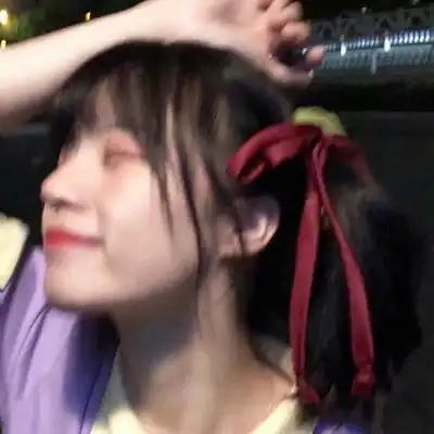 笑得很治愈的女生头像笑的很暖很甜