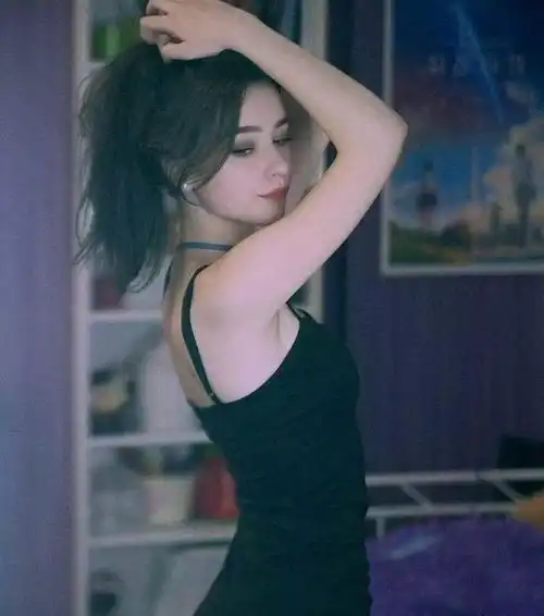21岁俄罗斯小仙女,颜值身材双在线,这项运动你值得拥有
