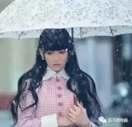 柳岩低胸装拜年,网友却称看腻了性感人设要崩坏