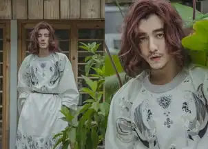 30岁美女辞职旅行走遍十几个国家,用汉服的美征服了整个世界...