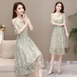 70后女人穿裙子,一定要选这种款高贵洋气,出门人人夸你嫩