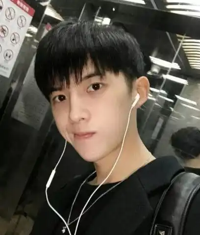 男生第一次约会时,千万不要做这3件事,真的非常掉价