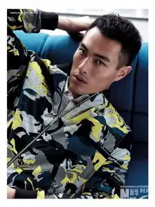杨祐宁型男大片曝光黑白色调演绎无声力量感