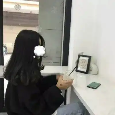 女生头像伤感背影女头