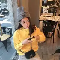 长相很萌的女生扣扣头像清纯治疗爱的创伤唯有加倍地去爱
