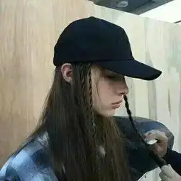 最新欧美霸气个性女生贴吧头像换一个心脏给我一副铁石心肠