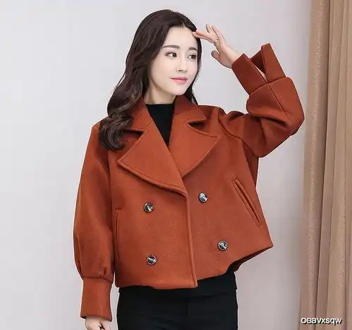 矮个子穿短外套高个子穿大衣微胖的女生穿什么呢