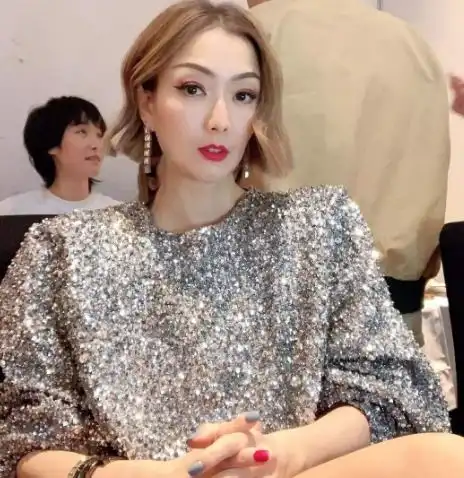 从情歌王子到身败名裂,许志安的故事,远比想象中更恶劣