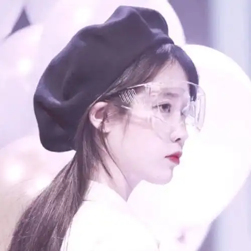 女生头像没有动态的日子都是在好好生活