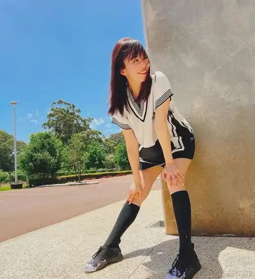 52岁了,她还是那么美有的女人并没有多漂亮,却天生就有少女感杨过美女小龙女范文芳邻家女孩网易订阅