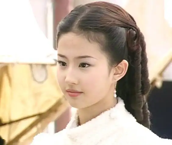 曾演过的第一部电视剧,仙女刘亦菲居然比她更美最终的原因是什么呢