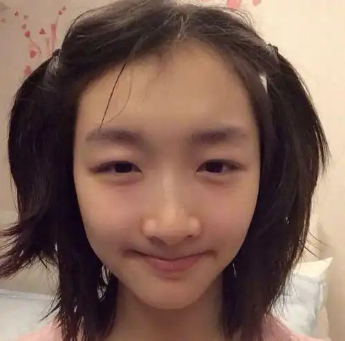 每刻美丨28岁周冬雨get金马金像双料影后其实我更羡慕她的