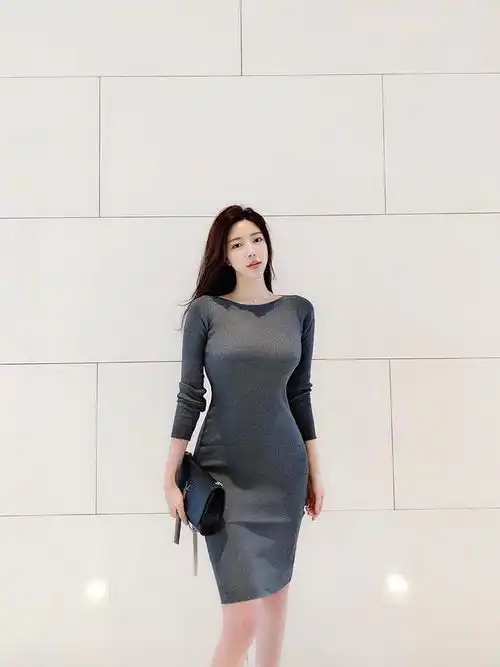 韩国美女主播火了,身材曲线惹人羡慕,坚持运动让她魅力十足