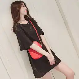 比连衣裙还要性感减龄的t恤,舒适又时髦百搭,让你做个百变女神