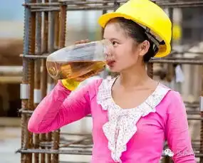 实拍最美90后女农民工下工后差别大