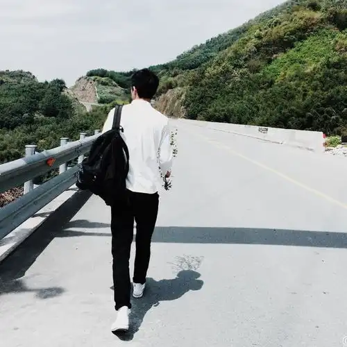 借两万给小舅子,一年后他连本带利还我,我说还差一万