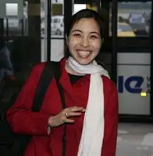 涉间谍罪美女记者离开伊朗