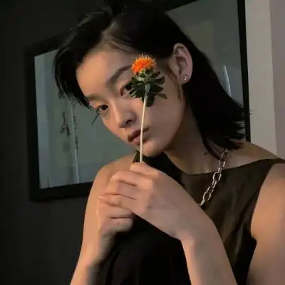文艺头像女唯美图片大全气质真人微信头像女文艺范