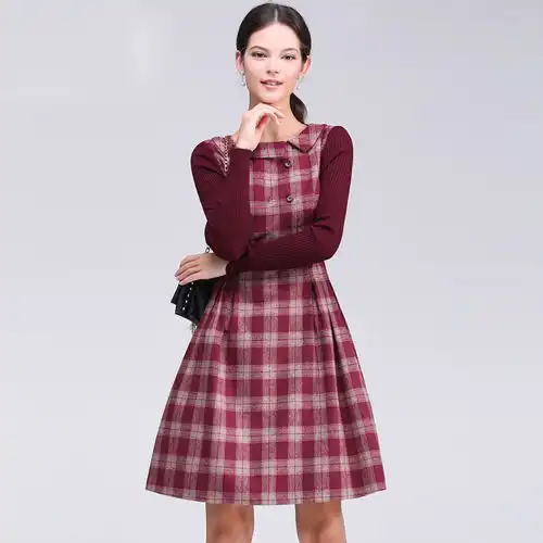 职场女人大衣时尚内搭裙,穿衣优雅范,展现欧版摩登女人气场