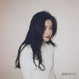 头发出油说明螨虫已经藏不住了,两招教你快速去除头螨