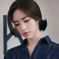 体现干练女性的微信头像干练女人微信头像