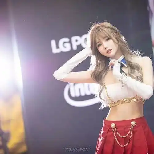 福利韩国热辣美女showgirl韩佳恩海量私照