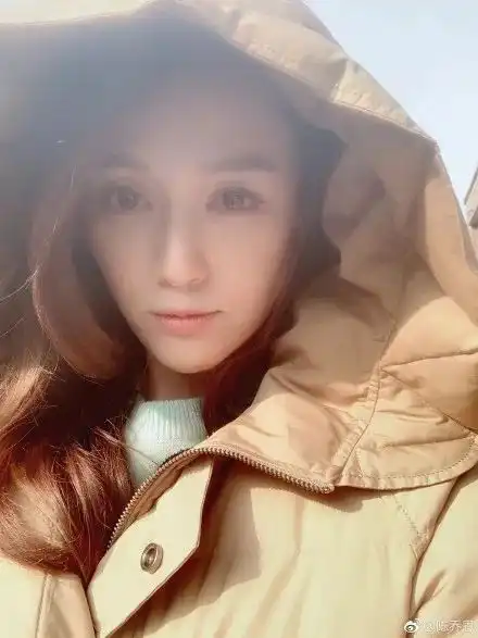 新春福利少女感和年龄相关她的肌肤不过年