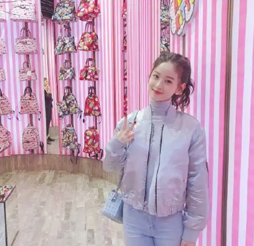 25岁章泽天近照清纯甜美似少女