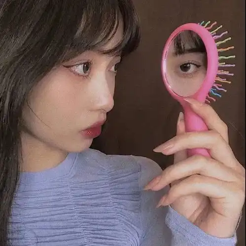 女生头像爱情这么烂大街的东西却让人如此着迷