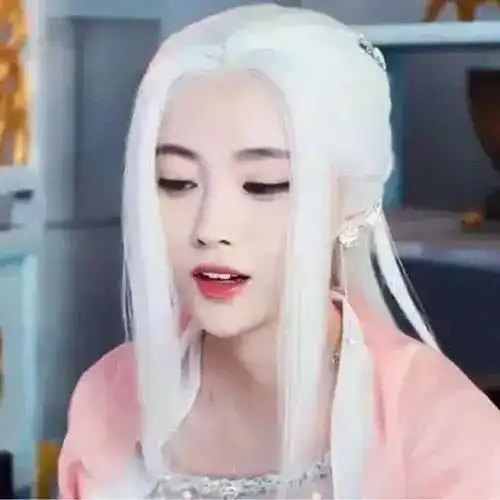同样是白发女神,鞠婧祎仙气,宋茜惊艳,看到迪丽热巴血压飙升造型